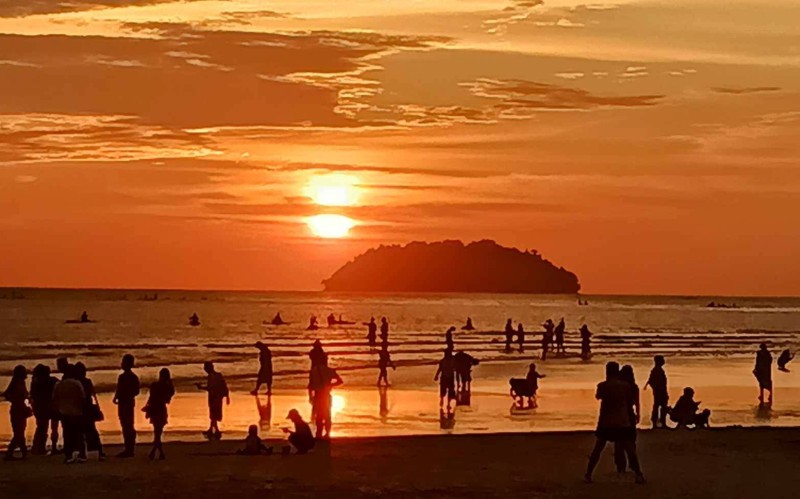 Sunset beach Kota Kinabalu travel