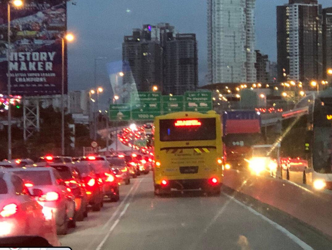 高峰避堵清单 Peak hour checklist CIQ Woodlands Tuas